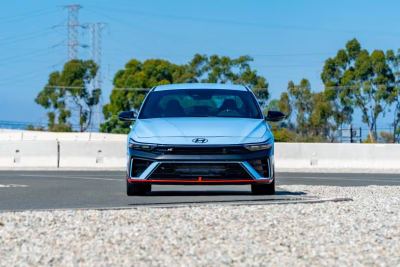 Hyundai Elantra N TCR: Yarış Otomobili ve TCR Edition Farkı - fotoğraf 2