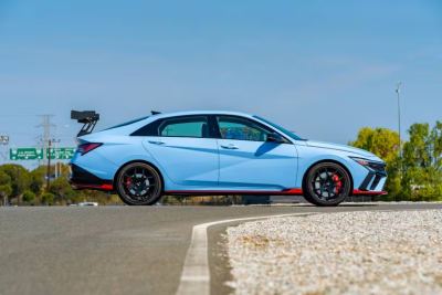 Hyundai Elantra N TCR: Yarış Otomobili ve TCR Edition Farkı - fotoğraf 3