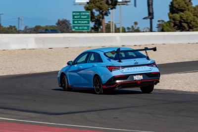 Hyundai Elantra N TCR: Yarış Otomobili ve TCR Edition Farkı - fotoğraf 7