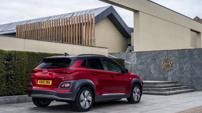Hyundai Kona İncelemesi: Motor Seçenekleri ve Elektrikli Menzil - fotoğraf 5