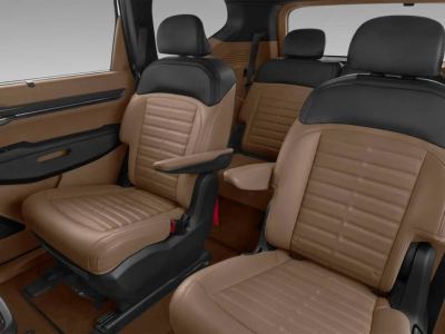 Kia EV9 İncelemesi: 563 km WLTP Menzil, 800V Şarj ve 6/7 Koltuklu SUV - fotoğraf 35