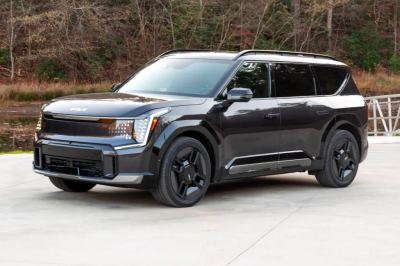 Kia EV9 İncelemesi: 563 km WLTP Menzil, 800V Şarj ve 6/7 Koltuklu SUV - fotoğraf 5