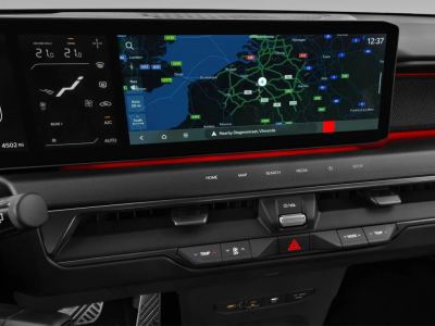 Kia EV9 İncelemesi: 563 km WLTP Menzil, 800V Şarj ve 6/7 Koltuklu SUV - fotoğraf 63