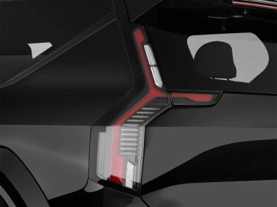 Kia EV9 İncelemesi: 563 km WLTP Menzil, 800V Şarj ve 6/7 Koltuklu SUV - fotoğraf 71