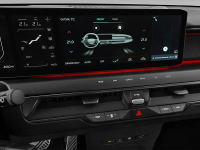 Kia EV9 İncelemesi: 563 km WLTP Menzil, 800V Şarj ve 6/7 Koltuklu SUV - fotoğraf 72
