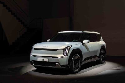 Kia EV9 İncelemesi: 563 km WLTP Menzil, 800V Şarj ve 6/7 Koltuklu SUV - fotoğraf 78
