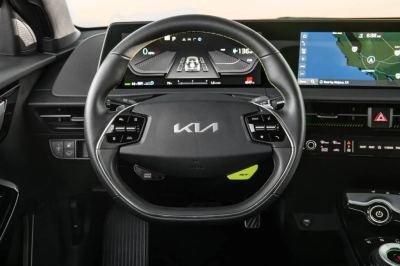Kia EV6 İncelemesi: 428 km WLTP Menzil, 800V Şarj ve Türkiye Donanımı - fotoğraf 16