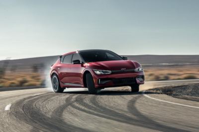 Kia EV6 İncelemesi: 428 km WLTP Menzil, 800V Şarj ve Türkiye Donanımı - fotoğraf 3