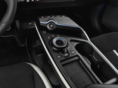 Kia EV6 İncelemesi: 428 km WLTP Menzil, 800V Şarj ve Türkiye Donanımı - fotoğraf 51