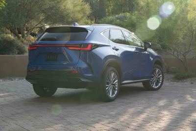 2027 Lexus NX Türkiye'ye Ne Zaman Gelecek? 100 km Menzil - fotoğraf 46