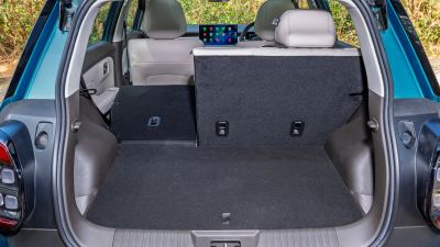 Aion UT İncelemesi: Elektrikli Hatchback'in Menzili ve Motoru - fotoğraf 22