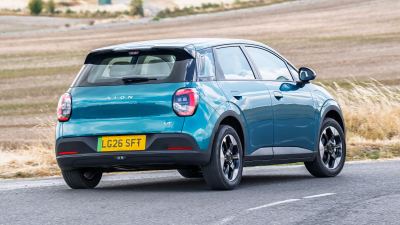 Aion UT İncelemesi: Elektrikli Hatchback'in Menzili ve Motoru - fotoğraf 2