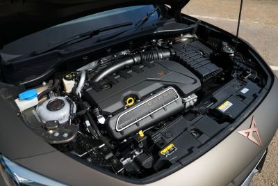Cupra Formentor VZ5 İncelemesi: 390 HP Beş Silindirli SUV - fotoğraf 11