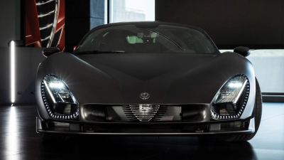 Alfa Romeo 33 Stradale Perla Nera: Tek Örnek Siyah Süper Otomobil - fotoğraf 5