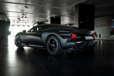 Alfa Romeo 33 Stradale Perla Nera: Tek Örnek Siyah Süper Otomobil - fotoğraf 7