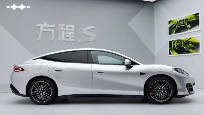 BYD Fang Cheng Bao Formula S İncelemesi: 900 km Menzilli Sedan - fotoğraf 2