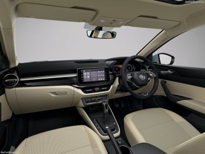 Yeni Skoda Slavia Makyajı: Özellikleri, Motoru ve 8 İleri Otomatiği - fotoğraf 8
