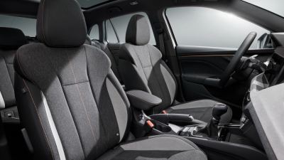 Skoda Scala İncelemesi: 1.0 TSI, 1.5 TSI ve Türkiye Donanımları - fotoğraf 17