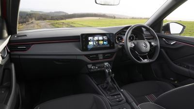 Skoda Scala İncelemesi: 1.0 TSI, 1.5 TSI ve Türkiye Donanımları - fotoğraf 21