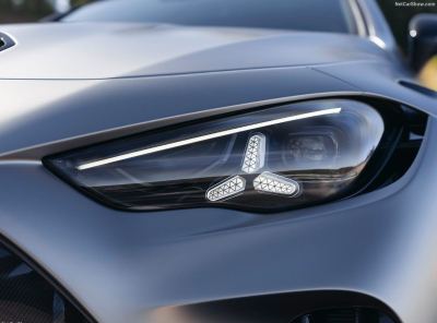 Mercedes-AMG CLE 646 Türkiye’de Var mı? V8 Motoru ve Özellikleri - fotoğraf 24
