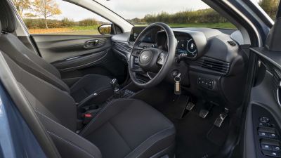 Hyundai Bayon İncelemesi: Özellikleri, Motoru ve Türkiye’de Alınır mı? - fotoğraf 10
