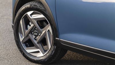Hyundai Bayon İncelemesi: Özellikleri, Motoru ve Türkiye’de Alınır mı? - fotoğraf 16