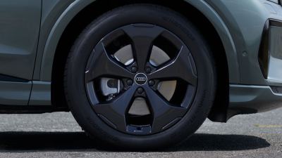 Audi Q4 e-tron Alınır mı? Menzil, Şarj Süresi ve Türkiye Deneyimi - fotoğraf 18