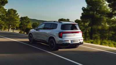 Mercedes-Benz GLB 250: 527 km WLTP ve 272 PS Motor - fotoğraf 4