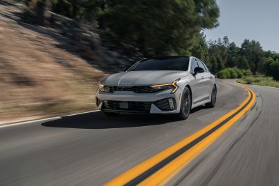 Yeni Kia K5 özellikleri, motoru ve yakıt tüketimi nasıl? - fotoğraf 5