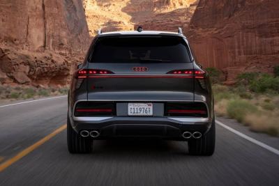 2027 Audi SQ9 Benzinli SUV Motor Gücü ve Performansı Nasıl? - fotoğraf 17