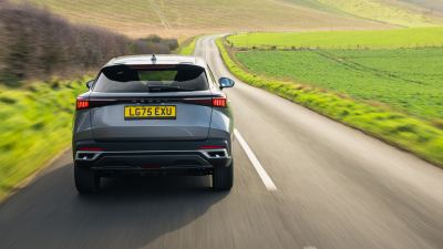 Omoda E5 Elektrikli SUV Menzil Ve Şarj Özellikleri - fotoğraf 4