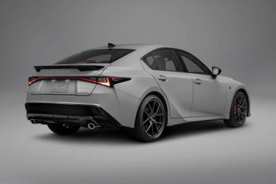 Lexus IS Benzinli Türkiye’de Satışta mı? - fotoğraf 2