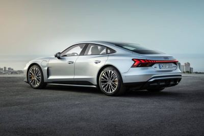 2026 Audi S e-tron GT İncelemesi: Güç ve Menzil - fotoğraf 6