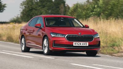 2026 Skoda Superb Hibrit Kimler İçin Uygun? - fotoğraf 1
