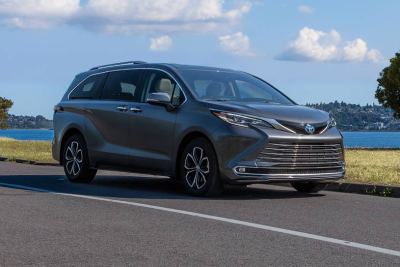 2026 Toyota Sienna Hibrit Aile Kullanımına Uygun mu? - fotoğraf 2