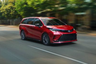 2026 Toyota Sienna Hibrit Aile Kullanımına Uygun mu? - fotoğraf 5