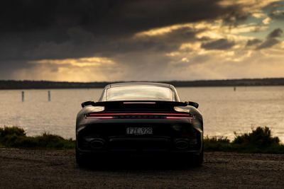 2026 Porsche 911 Turbo S Hibrit: Performansı Ve Maliyeti Nasıl? - fotoğraf 9