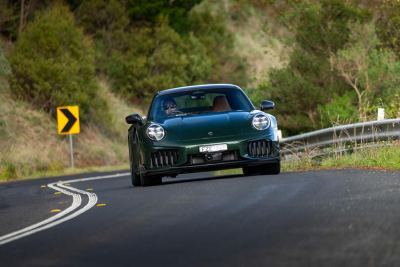 2026 Porsche 911 Turbo S Hibrit: Performansı Ve Maliyeti Nasıl? - fotoğraf 3