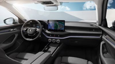 Skoda Superb fotoğraf 6