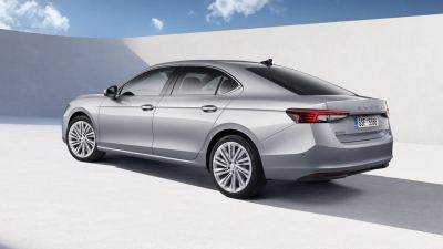 Skoda Superb fotoğraf 8