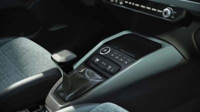 Kia Stonic fotoğraf 8
