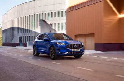 Ford Kuga fotoğraf 2