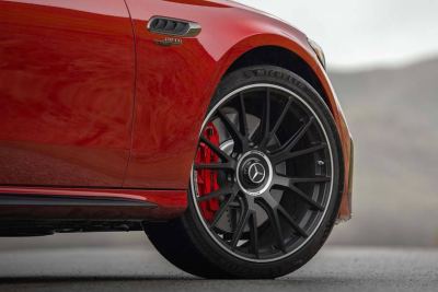 Mercedes-Benz E Serisi fotoğraf 7