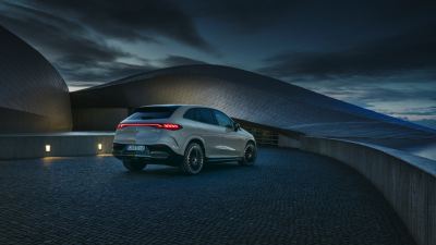 Mercedes-Benz EQE fotoğraf 7
