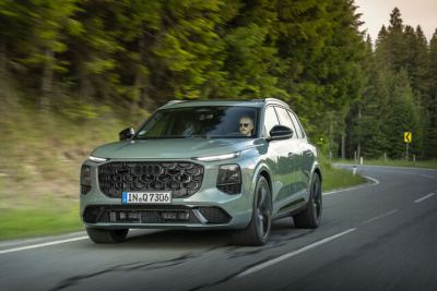 Audi Q7 fotoğraf 8
