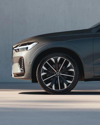 Volvo XC60 fotoğraf 8