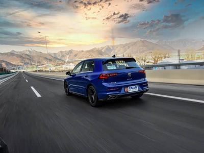Volkswagen Golf fotoğraf 3