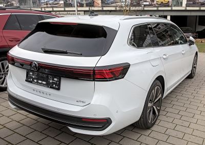 Volkswagen Passat fotoğraf 4