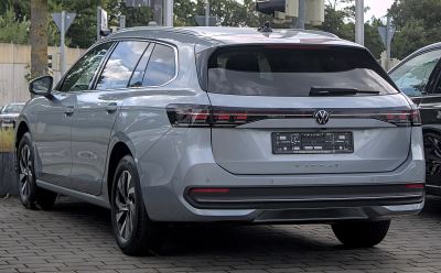 Volkswagen Passat fotoğraf 9