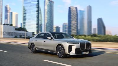 BMW i7 fotoğraf 8